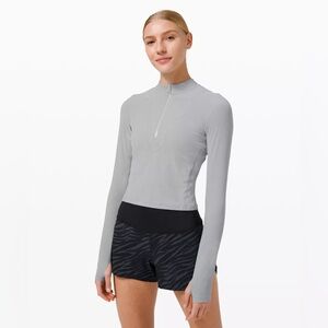 Lululemon Gloss Trim Run 1/2 Zip Long Sleeve
Rhino Grey